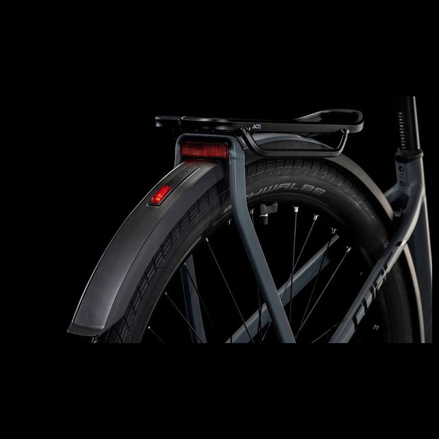 CUBE Kathmandu Hybrid ONE 600 easy entry sähköpyörä CUBE Kathmandu Hybrid ONE 600 easy entry sähköpyörä